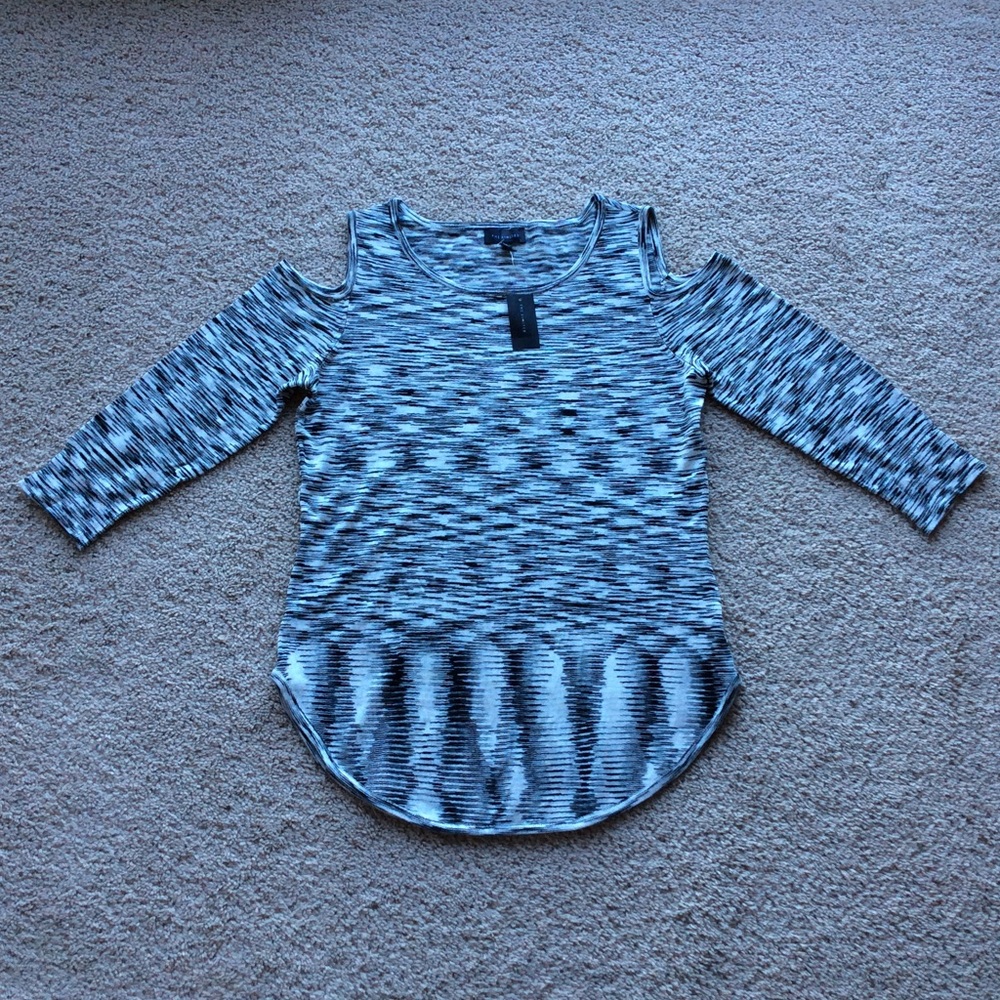 *NWT* The Limited Cold Shoulder Sweater - Picture 1 of 6